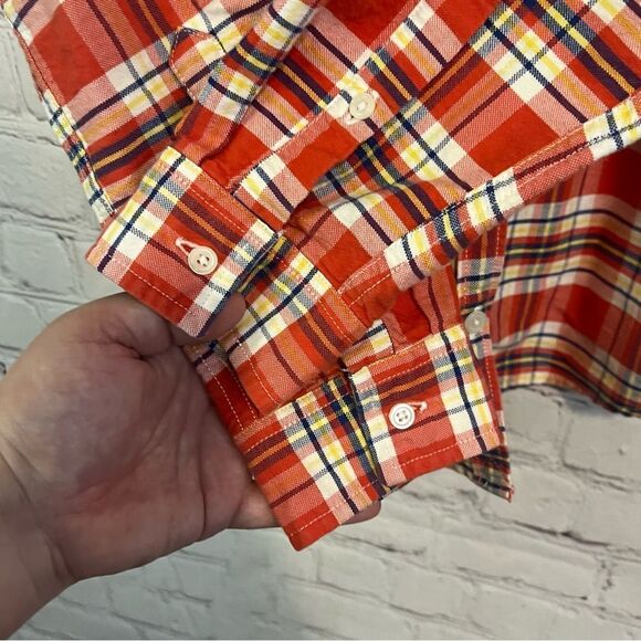 Eddie Bauer Women’s Button Down Shirt size small - Picture 2 of 7